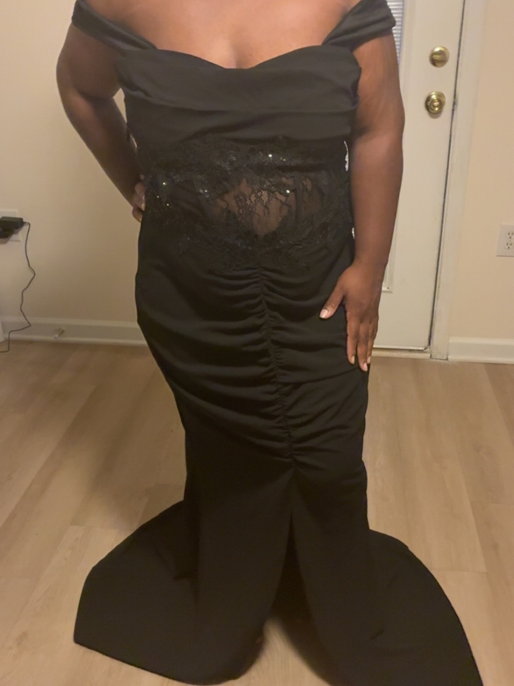 Fashion Nova Black One-Shoulder Lace-Insert Mermaid Gown - Picture 2 of 3